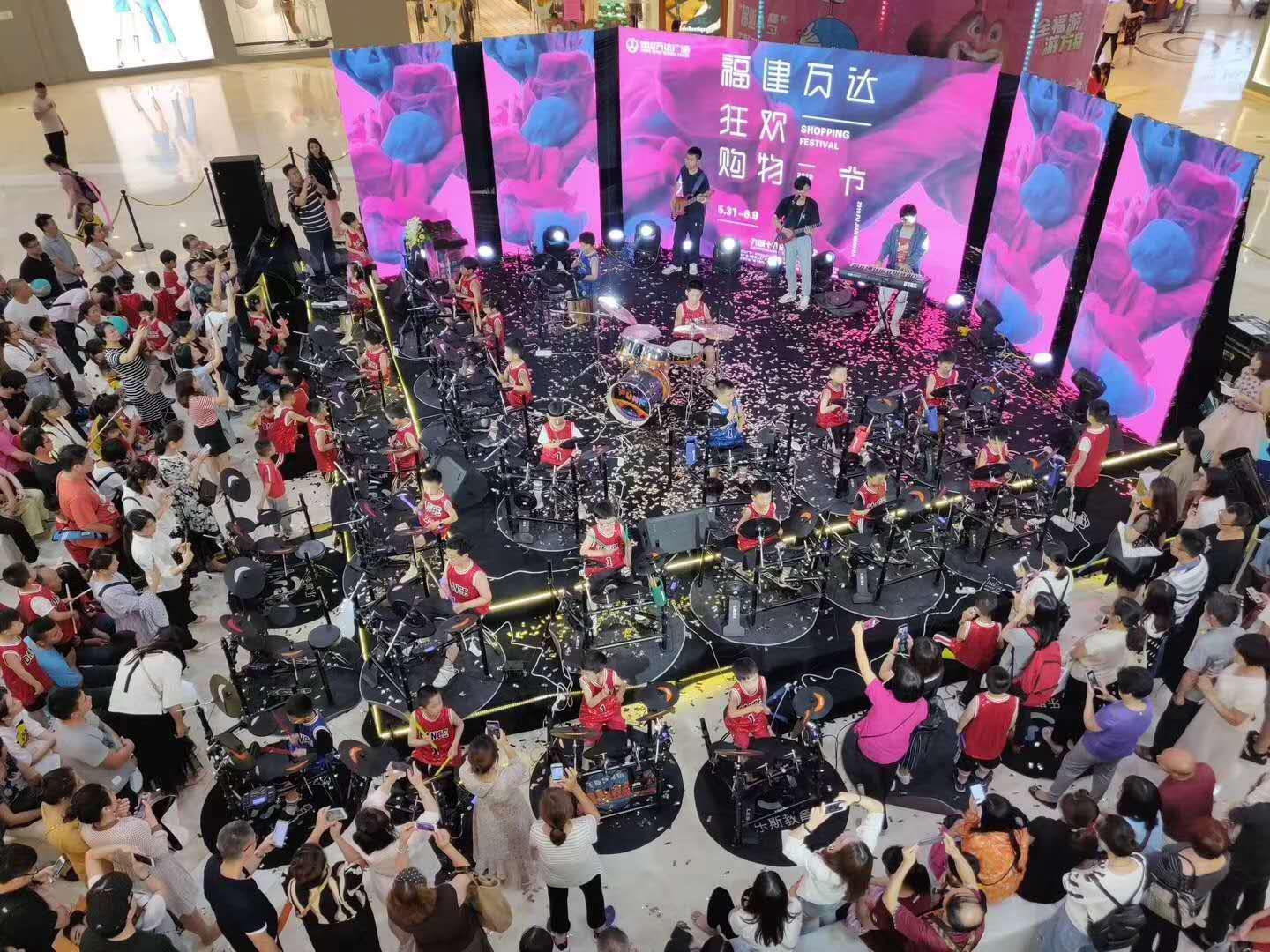福州活动搭建布置-记福建万达广场狂欢购物节